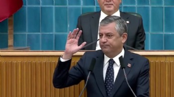CHP'de tarihi grup toplantısı... ''Kürsüye vakti gelmiş bir vedanın hüznüyle çıktım''
