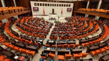 CHP'li 61 vekilin dokunulmazlığıyla ilgili tezkere Meclis'te