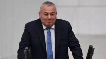 CHP'li Cemal Enginyurt trafik kazası geçirdi!