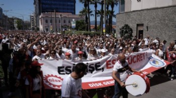 CHP’li Zeybek'ten İzmir'deki greve ilişkin açıklama