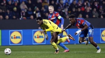 Çalınmayan penaltı Fenerbahçe'yi Avrupa'da riske attı