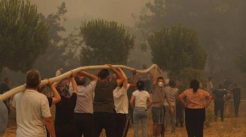 Çanakkale'de orman yangını: Alevler hastaneye yaklaştı, uçuşlar iptal edildi!