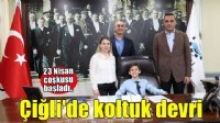 Çiğli’de 23 Nisan coşkusu: Başkan Yıldız koltuğunu üç miniğe emanet etti