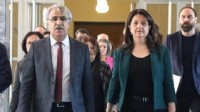 DEM Parti heyeti İmralı'ya gitti