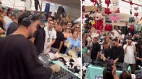 DJ Mahmut Orhan’dan Alaçatı’da sürpriz performans: Semt pazarı festival alanına döndü