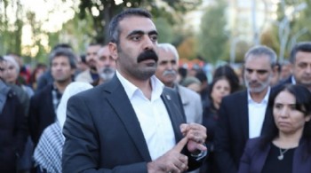 Diyarbakır Büyükşehir Belediye Eş Başkanı Doğan Hatun, görevinden istifa etti
