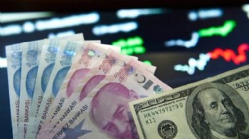 Dolar/TL fren tutmuyor: Tarihi zirve yenilendi!