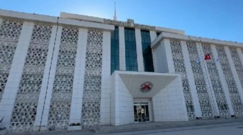 Döşemealtı Belediyesi'ne operasyon