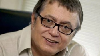Duayen gazeteci Hikmet Çetinkaya yaşamını yitirdi