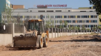 Efeler Belediyesi'nden şehir hastanesi yolunda çalışma