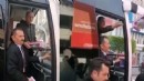 Erdoğan bu kez oyuncak fırlattı!