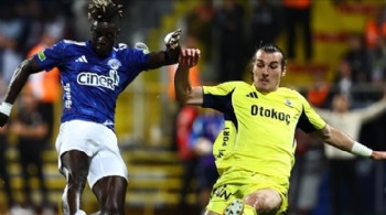 Fenerbahçe 10 kişi kalan Kasımpaşa'yı yenemedi