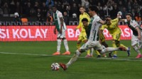 Fenerbahçe Kupa'ya veda etti, Konyaspor turladı