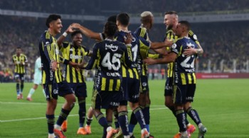 Fenerbahçe arayı kapatıyor