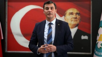 Ferdi Zeyrek'in sağlık durumu hakkında yeni açıklama: Her an her şey olabilir, değişebilir, genel durumu kritik