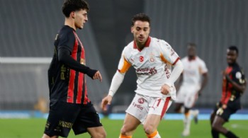 Galatasaray Gümrük'ten geçti!