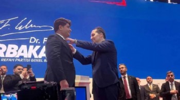 HDP'li eski vekil Yeniden Refah'a geçti