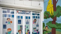 Hayırseverler ile çocuklar arasındaki köprü:ada kıyafet evi