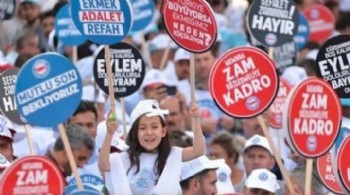Hükümet, memura bugün son zam teklifini verecek