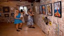 İbramaki Sanat Galerisi’nin duvarlarını mozaik eserler süslemeye başladı