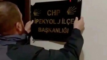 İmralı kararı sonrası CHP il binasına saldırı