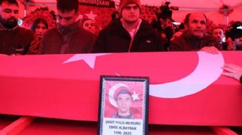 İstanbul'da uyuşturucu operasyonunda şehit olan o polis toprağa verildi