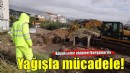 İzmir Büyükşehir Belediyesi ekipleri Bergama’da aşırı yağışlarla mücadele ediyor