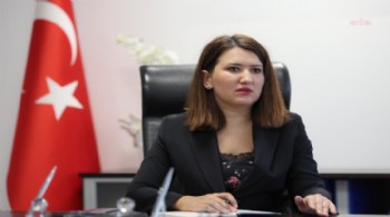 İzmir Ekonomi Üniversitesi'ndeki kız öğrencilere yönelik 'dijital şiddet' TBMM'ye taşındı