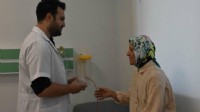 İzmir'de bir ilk; koltuk altından girilerek yapılan ameliyatla kanserden kurtuldu