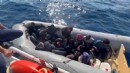İzmir'de kaçak göçmen operasyonları