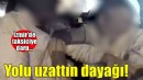İzmir'de yolcunun 'yolu uzattın' iddiasıyla taksiciyi darbetmesi araç içi kamerasında