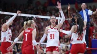 İzmir'in voleyboldaki gururu Defne