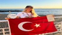 İzmirli yüzücü Eda Savcıgil'den tarihi başarı