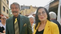Kadir İnanır ile ilgili soruya yanıt vermekte zorlandı