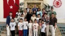 Kanseri yenen İzmirli çocuklardan Meclis'e ziyaret