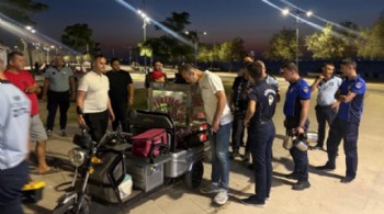 Karantina Parkı’nda izinsiz seyyar satışa ortak denetim