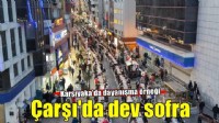 Karşıyaka Çarşı’ya dev sofra: 5 bin kişi iftarda buluştu!