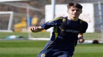 Karşıyaka, Fenerbahçeli gençleri seçti