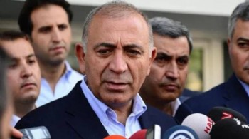 Kayyum Gürsel Tekin ilk hamlesini yaptı