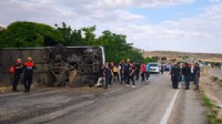Kırıkkale'de yolcu otobüsü devrildi: Çok sayıda kişi yaralandı, şoför gözaltında!