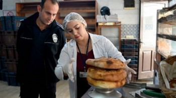 Kuşadası Belediyesş'nden fırınlara gramaj ve fiyat denetimi