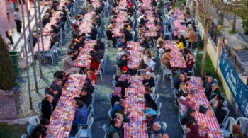 Kuşadası Davutlar'da ramazan bereketi