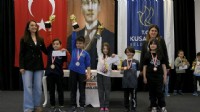 Kuşadası'nda satranç turnuvası heyecanı yaşandı