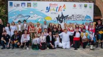 Kuşadası'ndan dünyaya kardeşlik mesajları