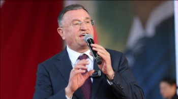 Lütfü Savaş'tan CHP'ye son bir hamle daha!