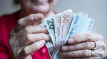 Milyonlarca emeklinin maaşını etkileyecek teklif Meclis'e sunuldu