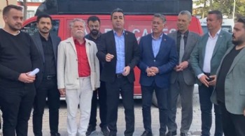 Miting anonsu yapan CHP'li yöneticilere silahlı saldırı