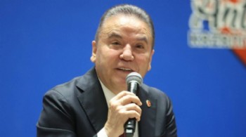 Muhittin Böcek görevden uzaklaştırıldı