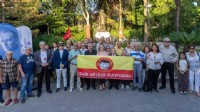 Nazım Hikmet Konak’ta heykeli başında düzenlenen törenle anıldı