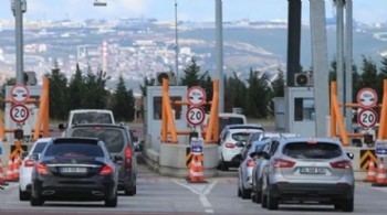 Otoyol ve köprü ücretlerine zam geldi: İşte yeni geçiş ücretleri